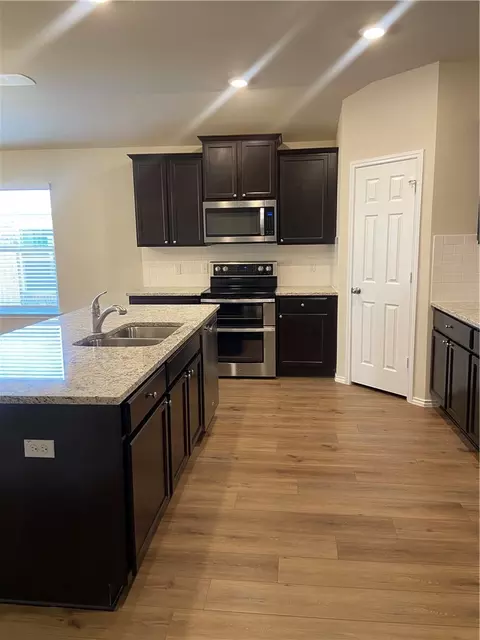 3116 Autry Rd, Lorena, TX 76655 photo 3