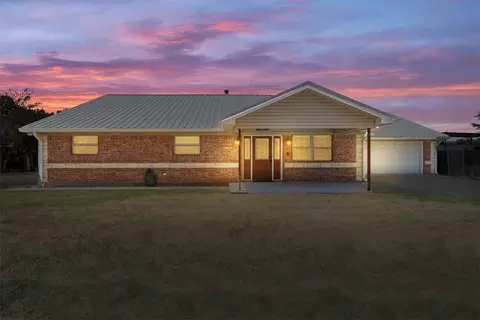 3318 Orchard Ln, Waco, TX 76705