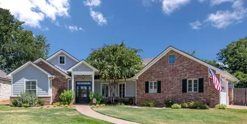 624 Golden Ct, Mcgregor, TX 76657