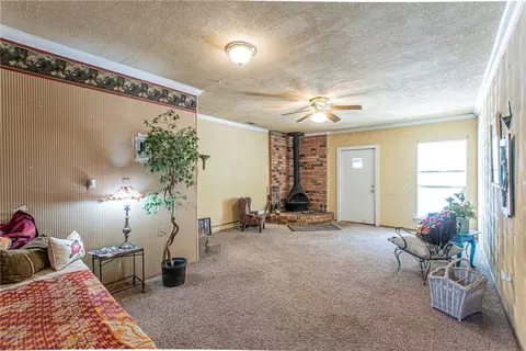 106 N Bordon St, Lorena, TX 76655 photo 10