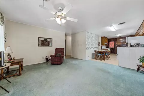 509 Washington St, Mcgregor, TX 76657 photo 8