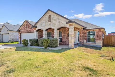 9833 Shallow Creek Dr, Waco, TX 76708