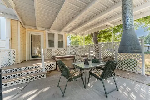 602 E Hackberry, Lott, TX 76656 photo 29
