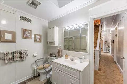 602 E Hackberry, Lott, TX 76656 photo 22