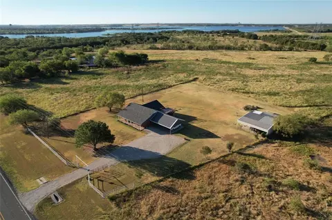 860 Lake Felton Pkwy, Waco, TX 76705