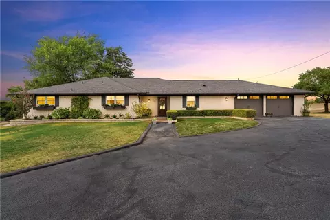 726 Williams Rd, Lorena, TX 76655