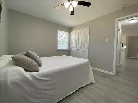 211 Pullen St, Mcgregor, TX 76657 photo 14