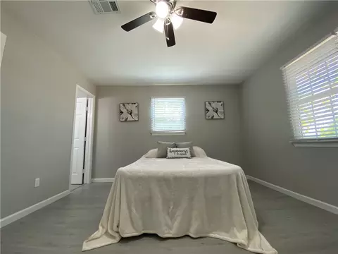 211 Pullen St, Mcgregor, TX 76657 photo 19
