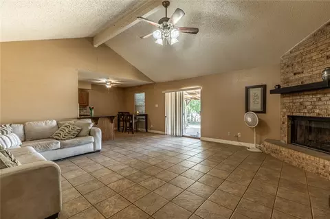 926 Vail Highlands, Hewitt, TX 76643