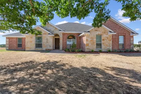 5315 New Windsor Pkwy, Mcgregor, TX 76657