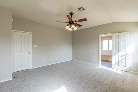 721 Pebble Creek Dr, Hewitt, TX 76643 photo 11