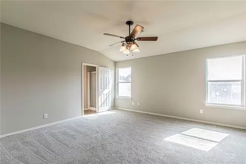 721 Pebble Creek Dr, Hewitt, TX 76643 photo 9