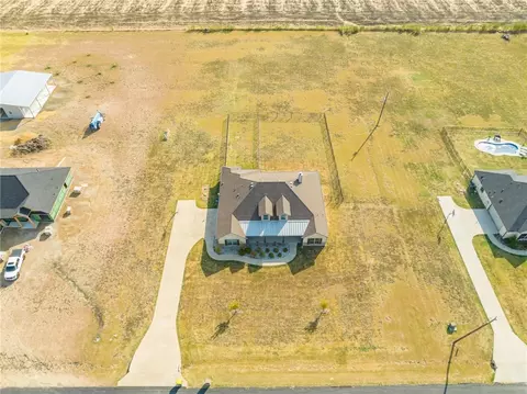 122 Angus Ct, Itasca, TX 76055 photo 3