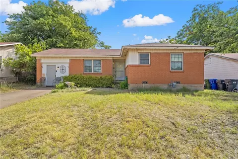1813 La Porte Dr, Waco, TX 76710