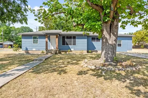 615 S Ave N, Clifton, TX 76634