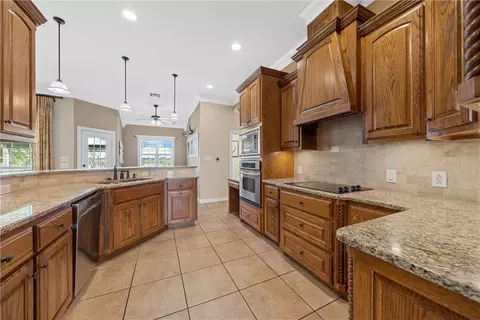 5709 Plantation Dr, Waco, TX 76708 photo 11