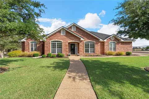 5709 Plantation Dr, Waco, TX 76708