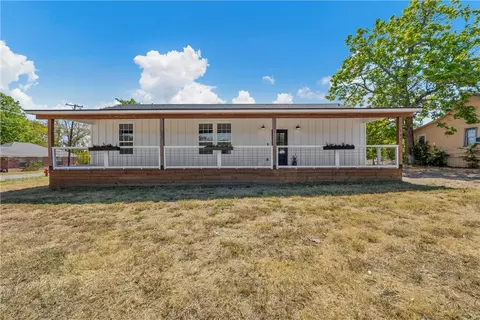 112 Ave C Ave, Moody, TX 76557