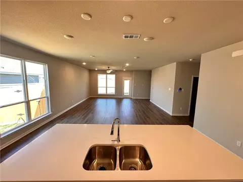 3512 Beutel Rd, Lorena, TX 76655 photo 9