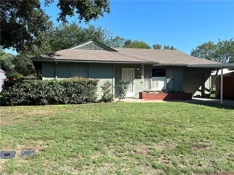 921 Evergreen St, Mexia, TX 76667