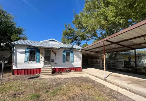 702 S Criswell St, Mart, TX 76664