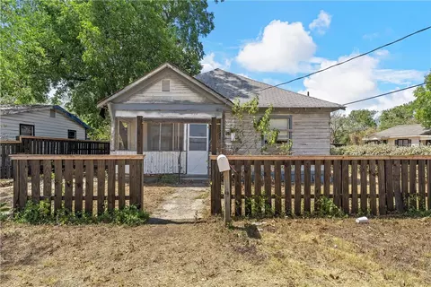 524 Walker St, Waco, TX 76704