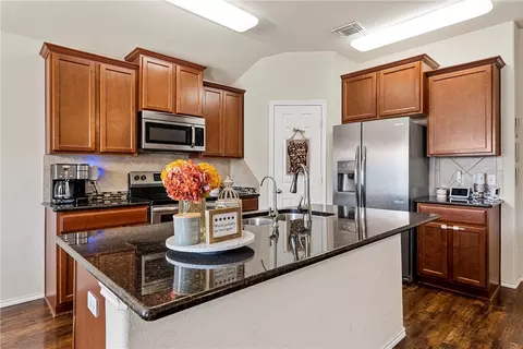 2717 Skinner Dr, Lorena, TX 76655 photo 4