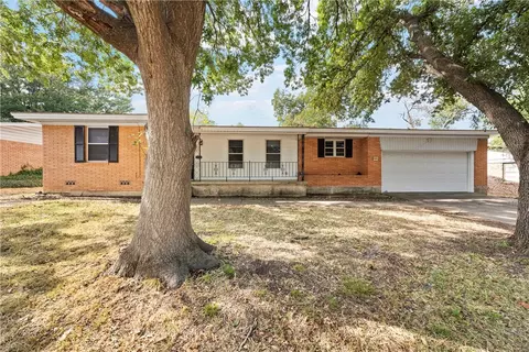 6025 Caldwell St, Waco, TX 76710