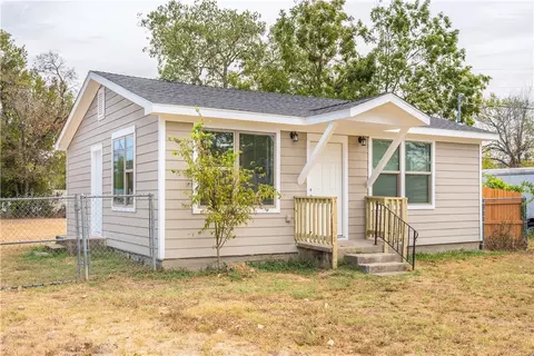 729 Bowers St, Waco, TX 76704