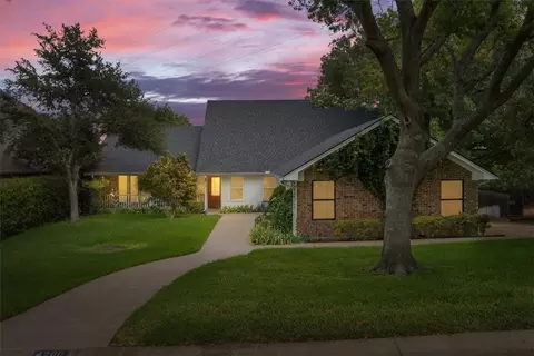 4200 Green Oak Dr, Waco, TX 76710