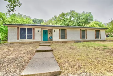 7908 Rio Vista St, Woodway, TX 76712