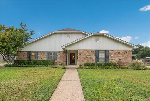 133 Crockett Ln, Hewitt, TX 76643