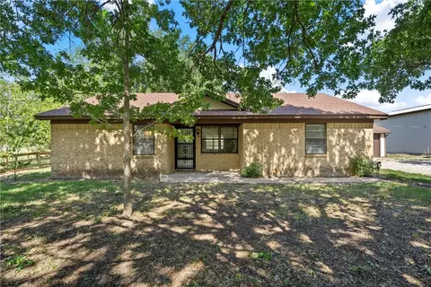 1126 Western Dr, Woodway, TX 76712