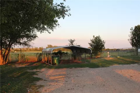 3613 Old Lorena Rd, Lorena, TX 76655 photo 4
