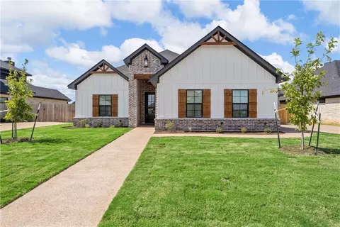 2121 Stinson Ct, Lorena, TX 76655