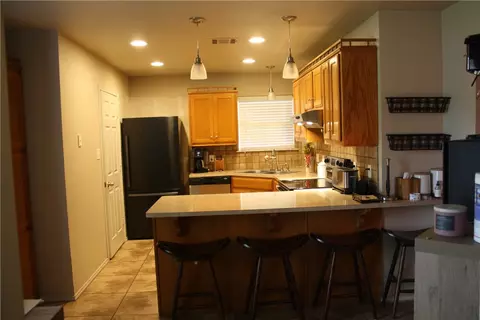 929 Eagles Nest Dr, Hewitt, TX 76643 photo 5