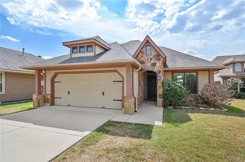 1008 Venice Dr, Bryan, TX 77808