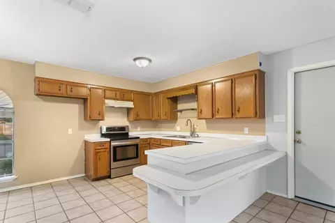 714 Post Dr, Hewitt, TX 76643 photo 8