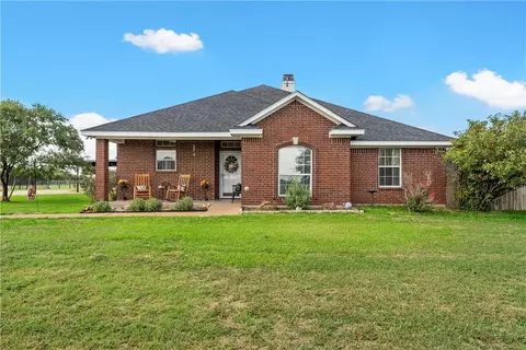 1988 Tokio Rd, West, TX 76691