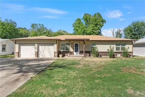 105 Brewster St, Waco, TX 76706