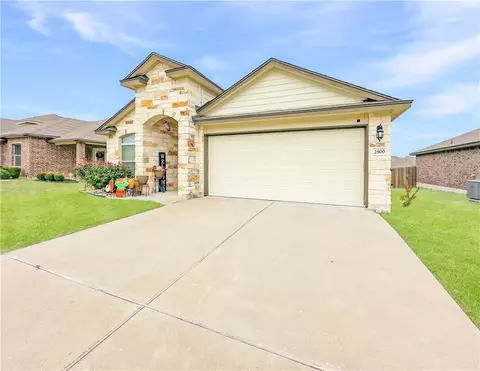 2800 Samson Dr, Lorena, TX 76655 photo 2