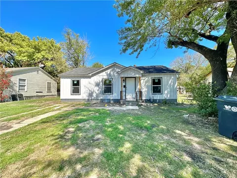 1900 Bell St, Waco, TX 76711