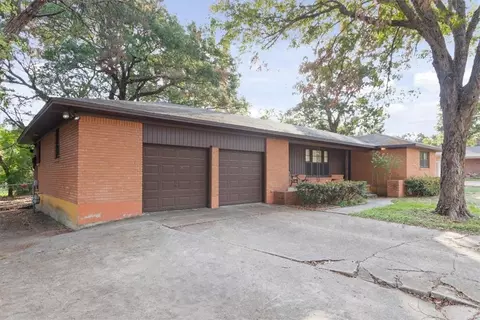 4319 N 23rd St, Waco, TX 76708 photo 2