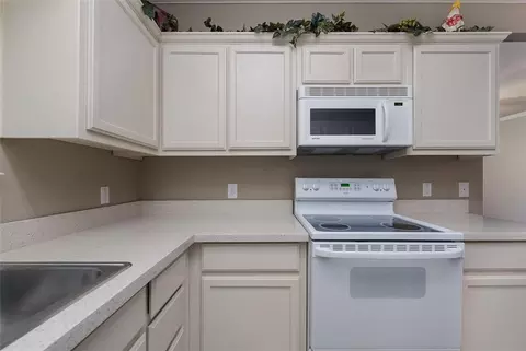 10325 Peony Ln, Waco, TX 76708 photo 11
