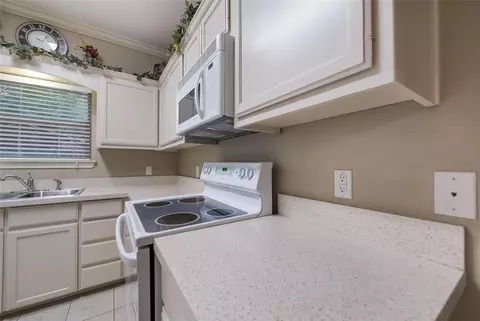 10325 Peony Ln, Waco, TX 76708 photo 12