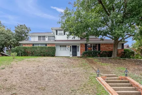 827 White Oak Dr, Woodway, TX 76712