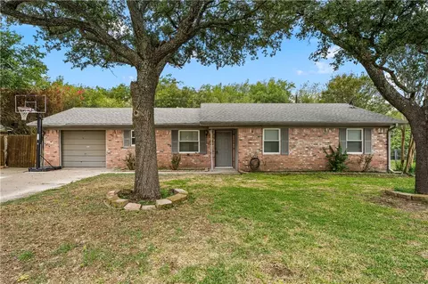 1002 Dayton Dr, Robinson, TX 76706