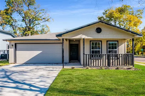 1301 N 11th St, Waco, TX 76707