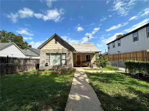910 S 19th St, Waco, TX 76706