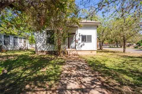 1010 Spring St, Waco, TX 76704